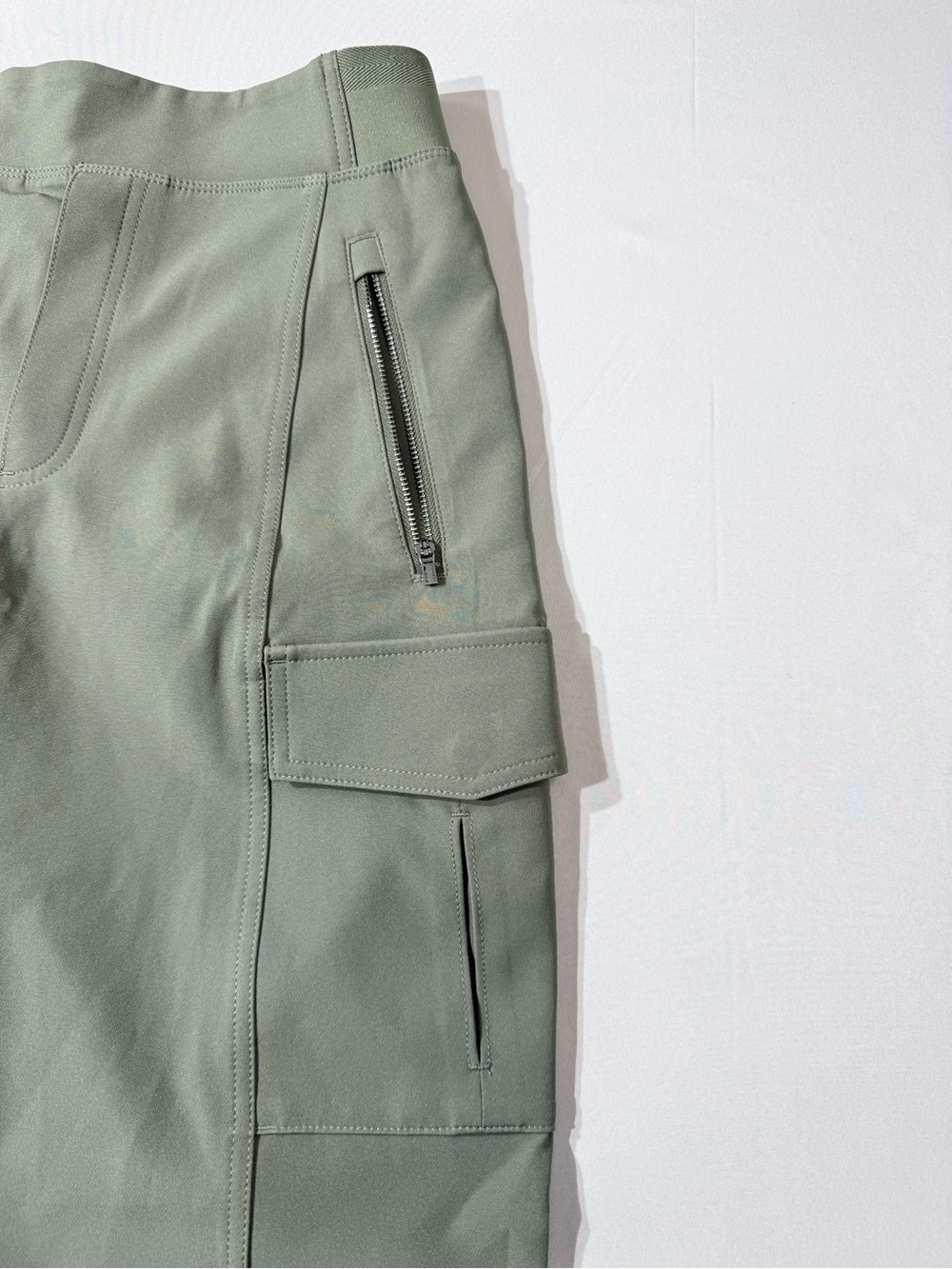 Athleta Endless High Rise Cargo pants sage green - Picture 6 of 7